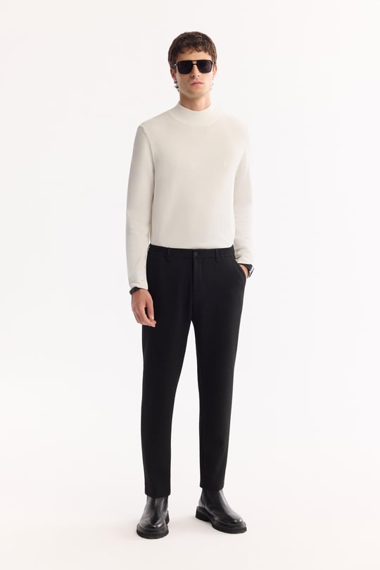 Siyah Yani Lastikli Bi-Stretch Hafif Pantolon