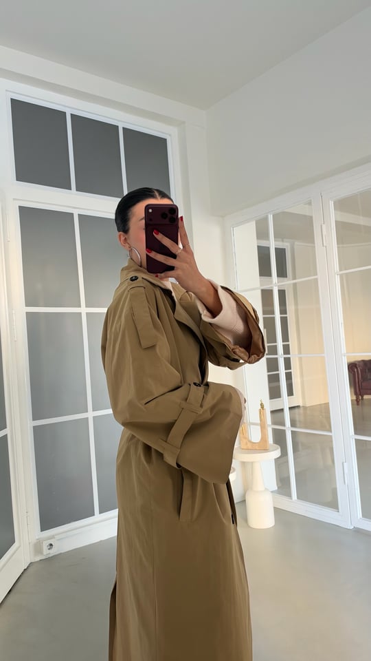 Camel Yırtmaç Detaylı Astarlı Kuşaklı Premium Trençkot GAUS-02246