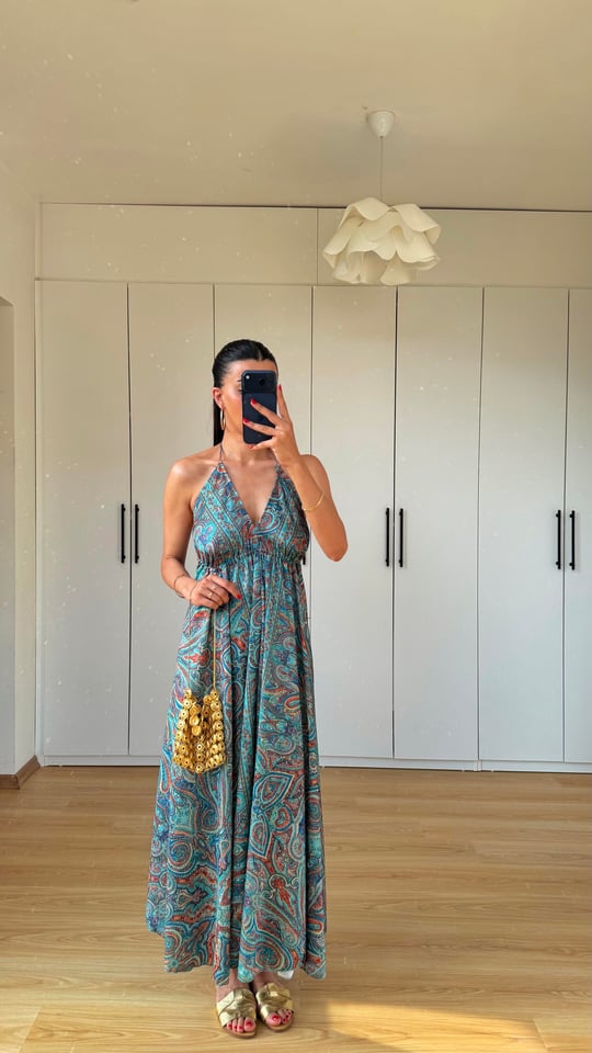 Mavi Sırt Dekolteli Yumuşak Saten Desenli Maxi Boy Elbise GAUS-01614