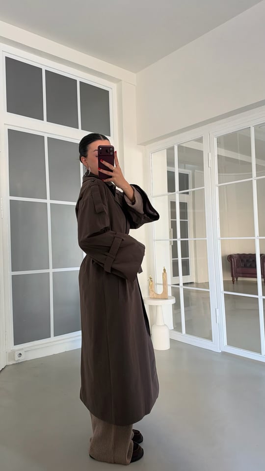 Kahve Yırtmaç Detaylı Astarlı Kuşaklı Premium Trençkot GAUS-02246