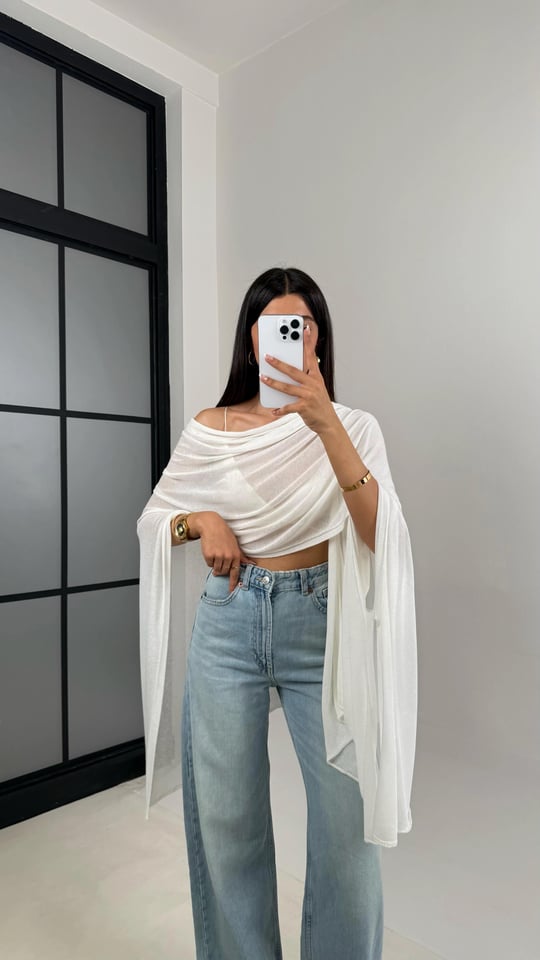 Beyaz Md Muadil Tasarım Triko Pelerin GAUS-01185