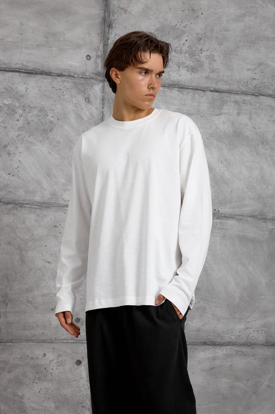 Beyaz UZUN KOLLU SWEATSHIRT
