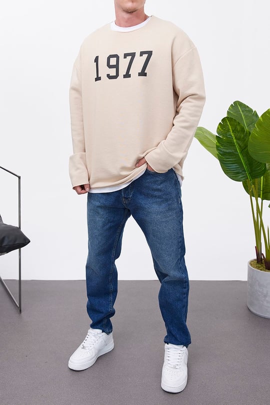 Nomarc 1977 Baskılı Krem Sweatshirt