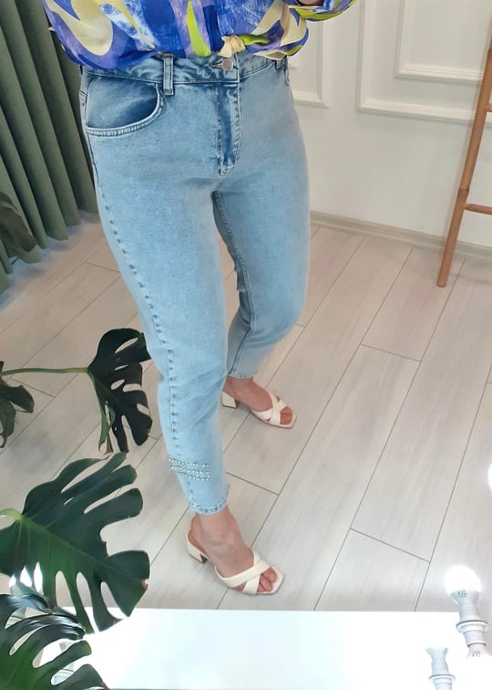 AÇIK MAVİ TROKLU TAŞ MOM JEAN 