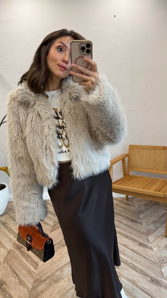 BEJ 1134 PELUŞ MONT