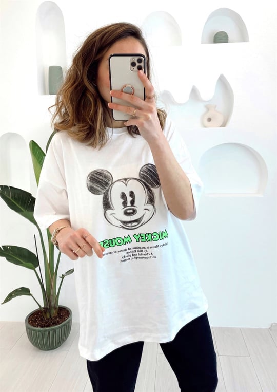 BEYAZ MICKEY MOUSE BASKILI TSHIRT 