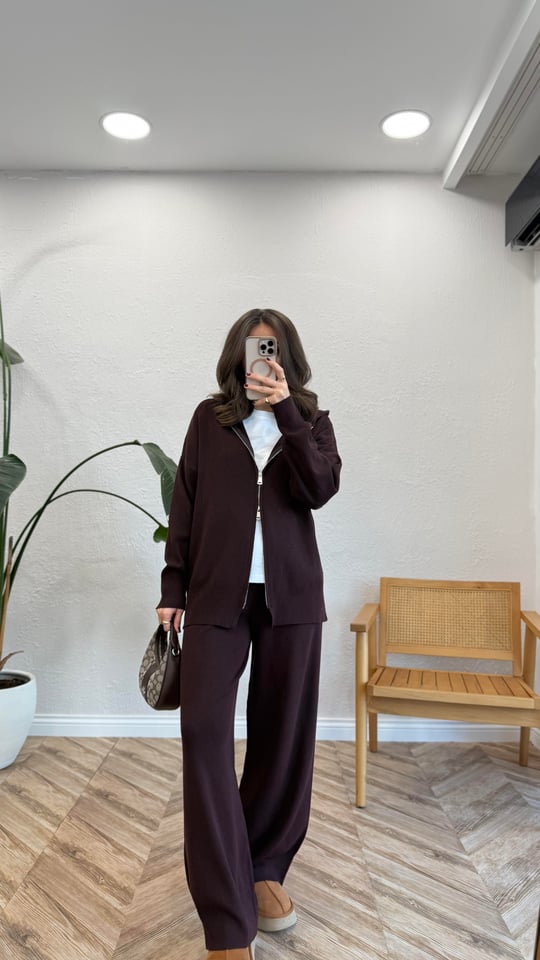 BORDO 23 FERMUARLI TAKIM 