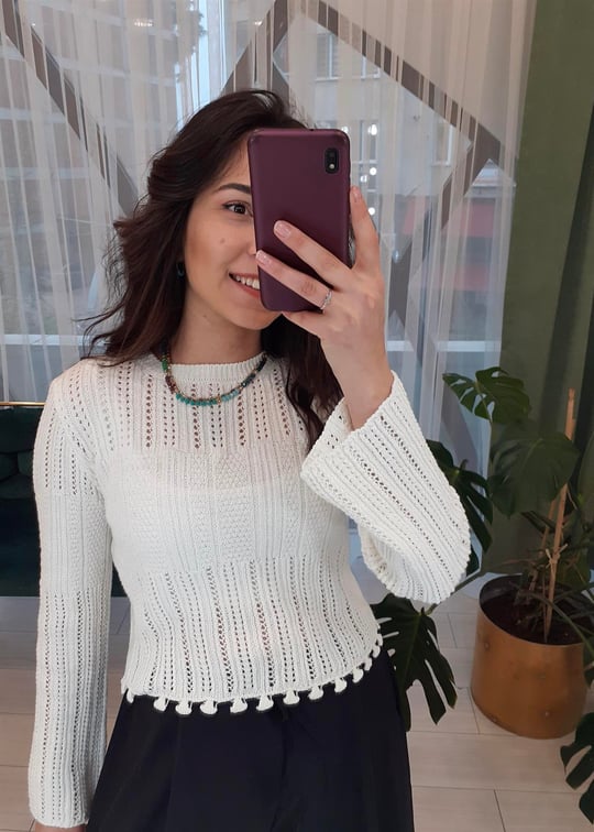 EKRU PONPON DETAY TRİKO KAZAK