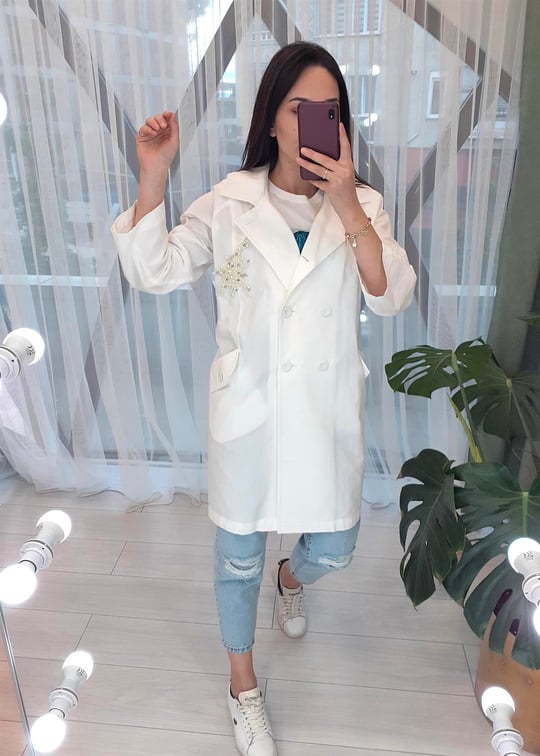 EKRU REGLAN İŞLEMELİ TRENÇ
