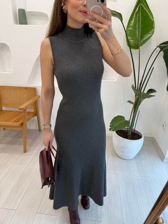 FÜME 90234 KOLSUZ TRİKO ELBİSE