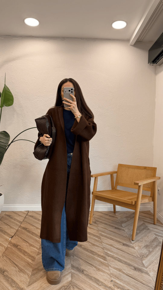 KAHVE 1828 SALAŞ TRİKO HIRKA 