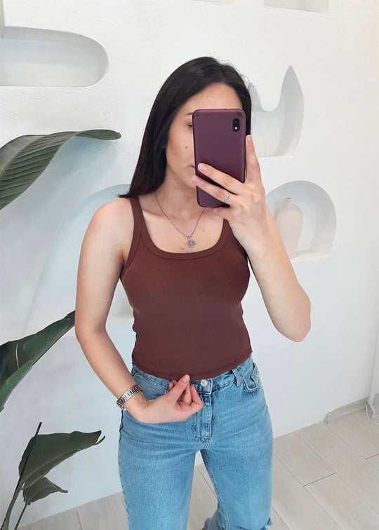 KAHVE 20211 CROP TOP 