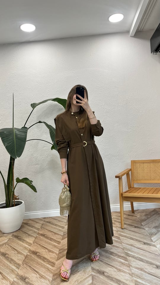 KAHVE 2962 DÜĞME DETAY ELBİSE 