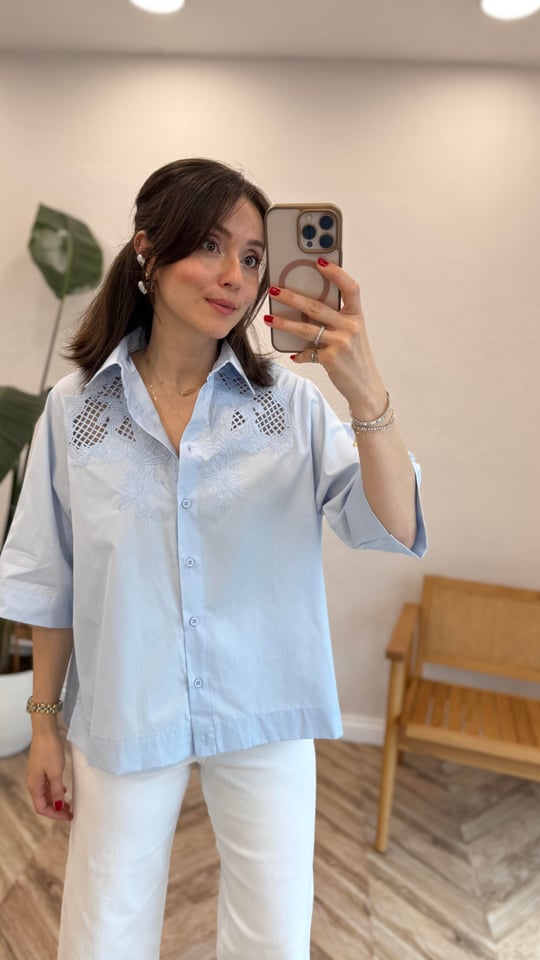 MAVİ 4830 İŞLEMELİ GÖMLEK