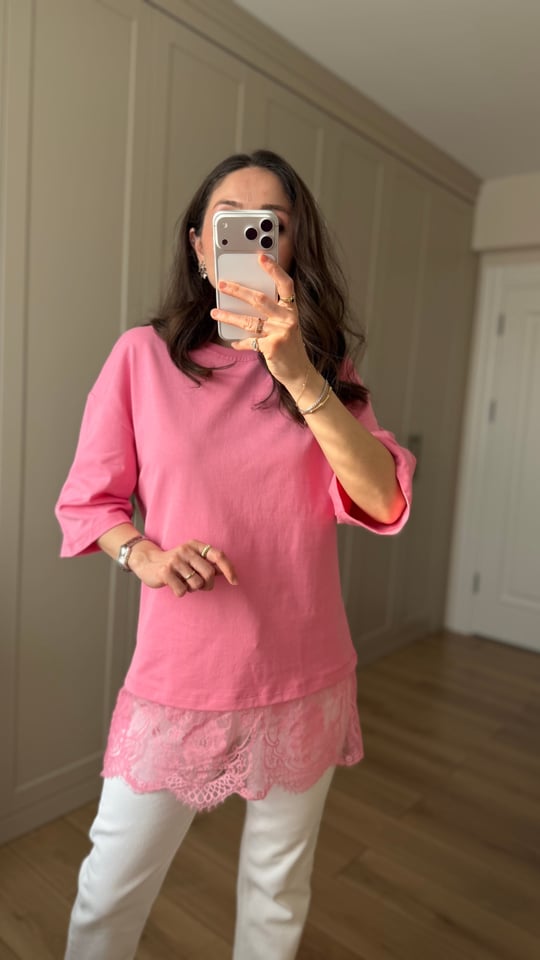 PEMBE 6059 DANTEL DETAY TİŞÖRT 