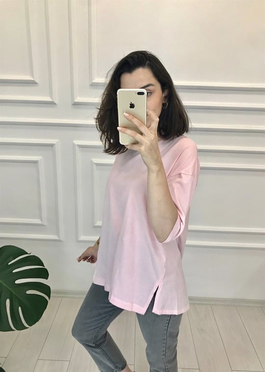 PEMBE ARKASI YIRTMAÇ TSHİRT