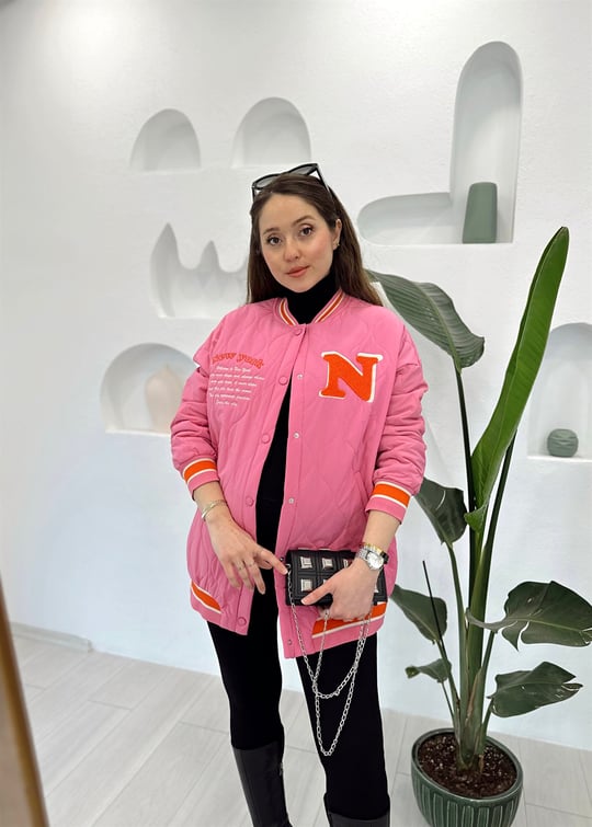 PEMBE NAKIŞLI ŞİŞME MONT 