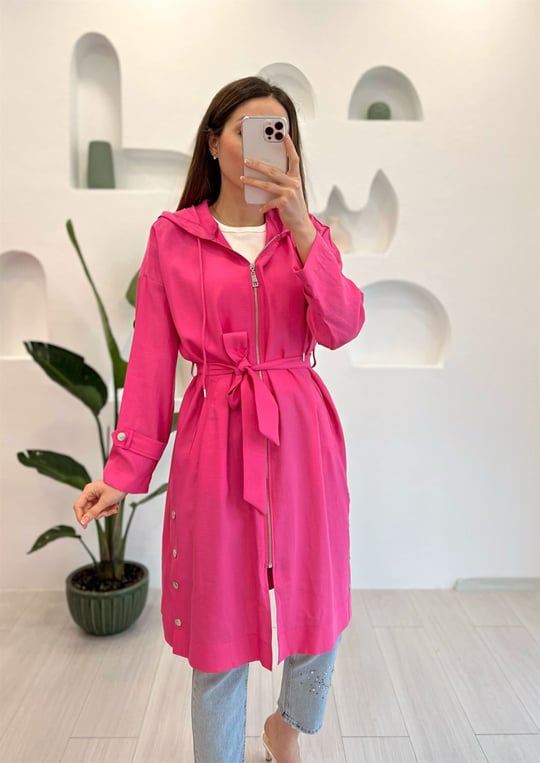 PEMBE YANI ÇITÇITLI KAP
