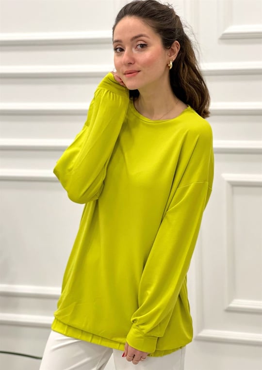 SARI BASKILI STREAT SWEAT 