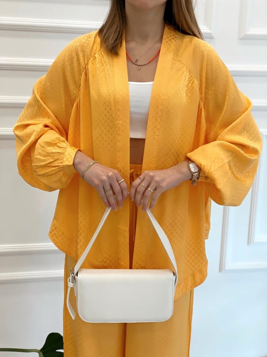 SARI KİMONO
