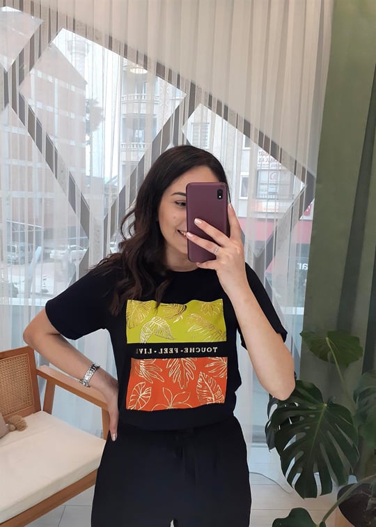 SİYAH BASKILI TSHİRT