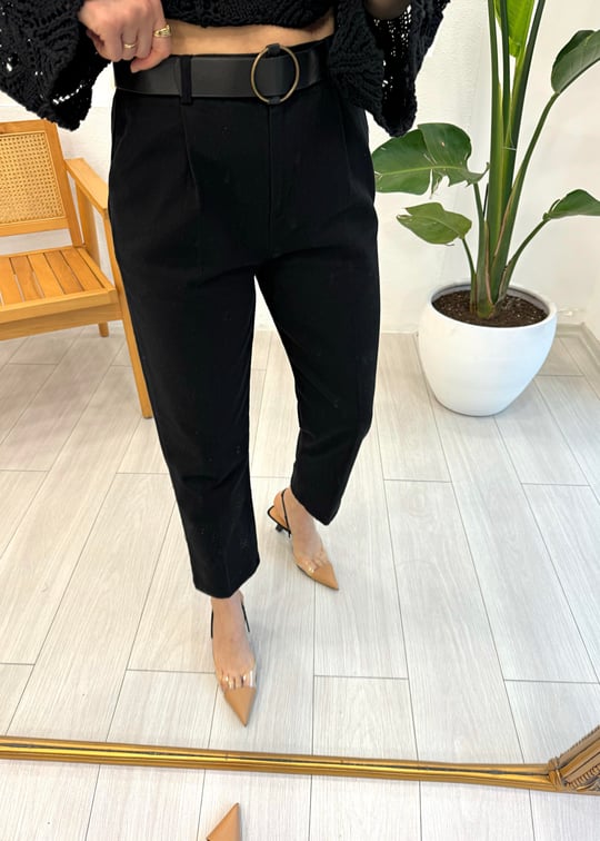 SİYAH BELİ KEMERLİ PANTOLON