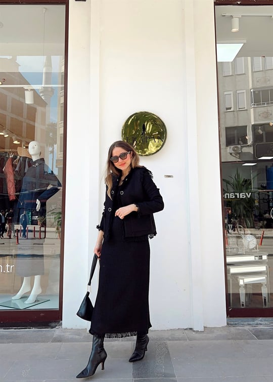 SİYAH CHANEL KALEM ETEKLİ TAKIM