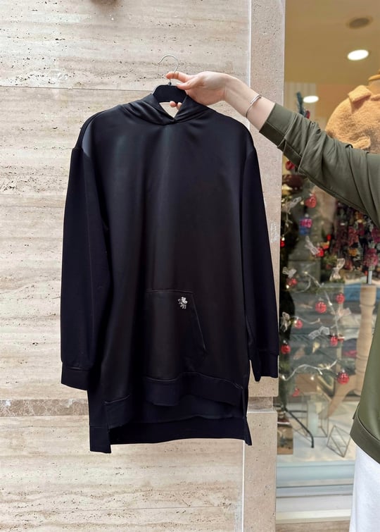 SİYAH  İPEK SATEN SWAROSKİ İŞLİ SWEAT