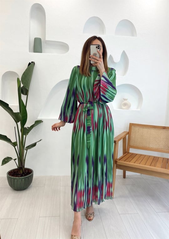 YEŞİL DESEN ELBİSE