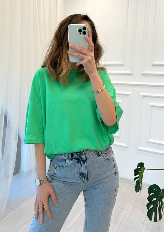 YEŞİL TSHIRT