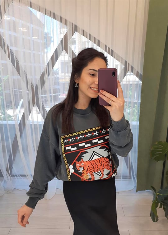 ANTRASİT NAKIŞ DETAY SWEAT 