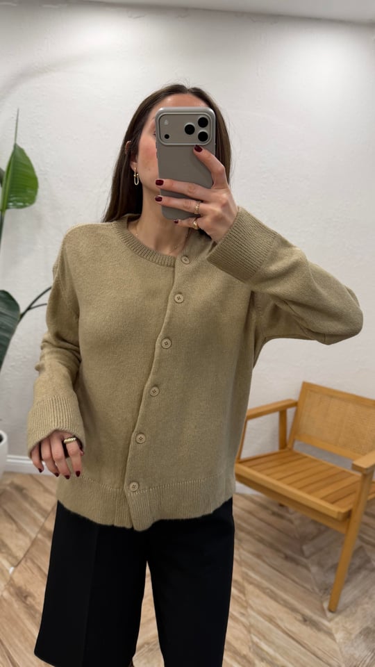BEJ 1043 ÇAPRAZ DÜĞME HIRKA