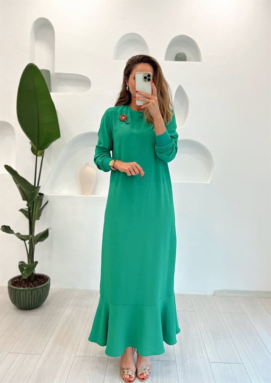 BENETTON BROŞ DETAY ELBİSE