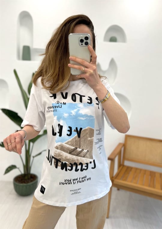 BEYAZ BASKILI TSHIRT