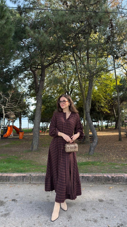 BORDO 1875 KARELİ ELBİSE 