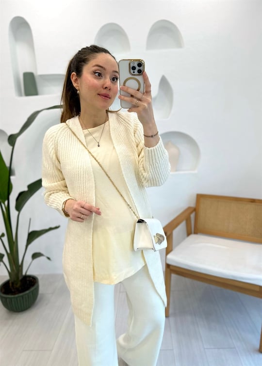EKRU TRİKO HIRKA