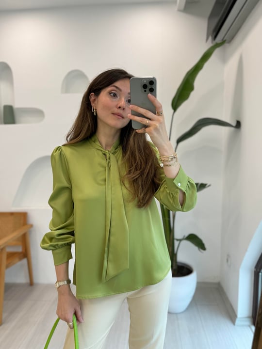 FISTIK YEŞİL 32530 FULARLI BLUZ