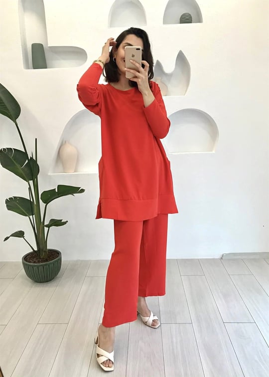 KIRMIZI PANTOLON TAKIM