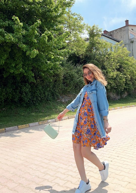 MAVİ TAŞ ÇAKIMLI KOT CEKET 
