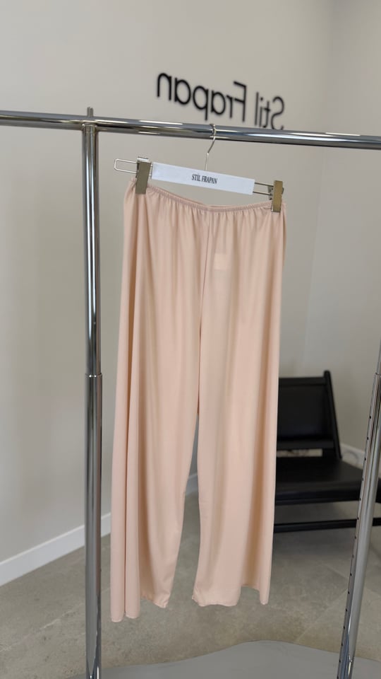 PUDRA 3109 PANTOLON ASTAR