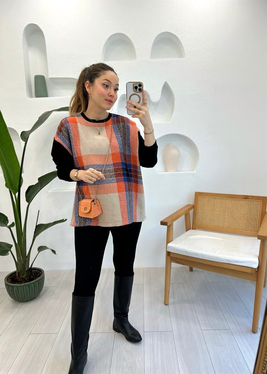 SİYAH GARNİLLİ SWEAT 