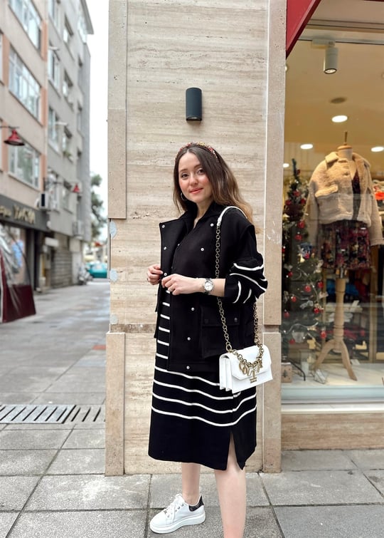 SİYAH KAŞE YELEK