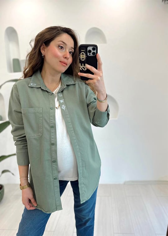 YEŞİL NAKIŞ DETAY CEKET