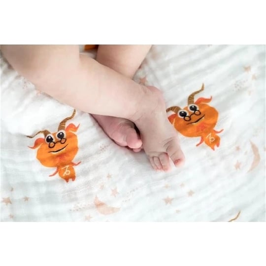 Momeasy B010 Burç Desenli Tekli Örtü Oğlak 100x120 cm