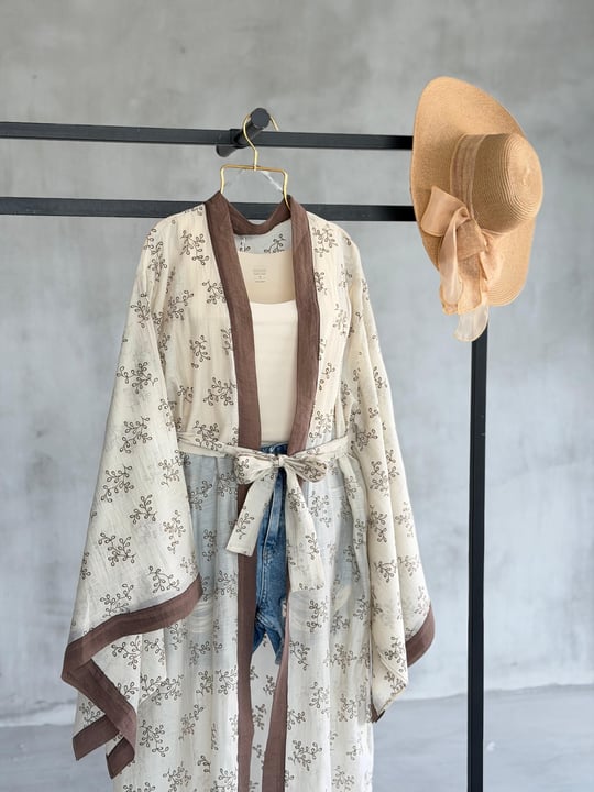 Bohem Nakış Desenli Kuşaklı Kimono (Taş)