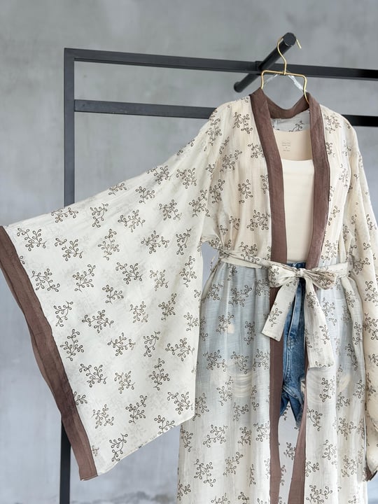 Bohem Nakış Desenli Kuşaklı Kimono (Taş)