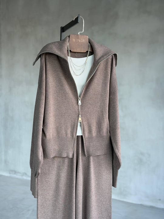 Premium Oysho Model Geniş Yaka Triko Takım  (Sütlü Kahve)