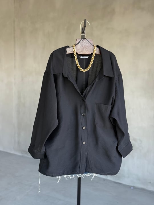 Premium Düşük Omuzlu Oversize Gömlek (Siyah)