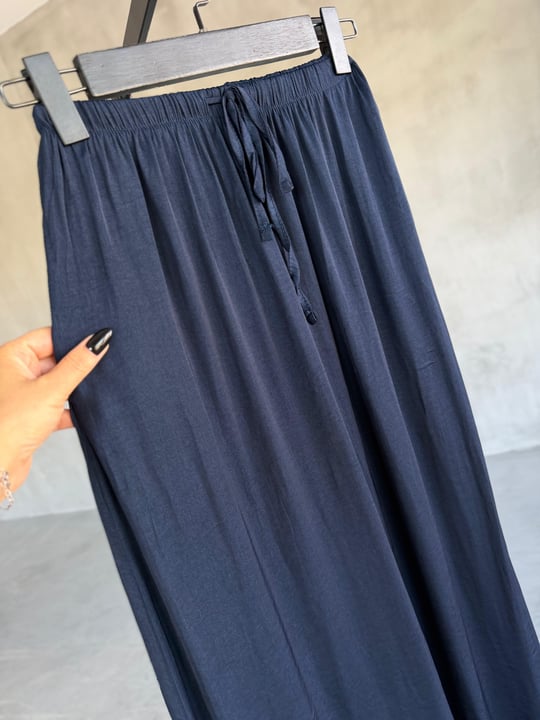 Premium İpeksi Tensel Bel Bağcıklı Pantolon (Lacivert)
