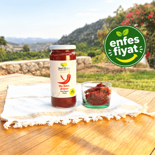 Acı Biber Salçası - 550 Gr